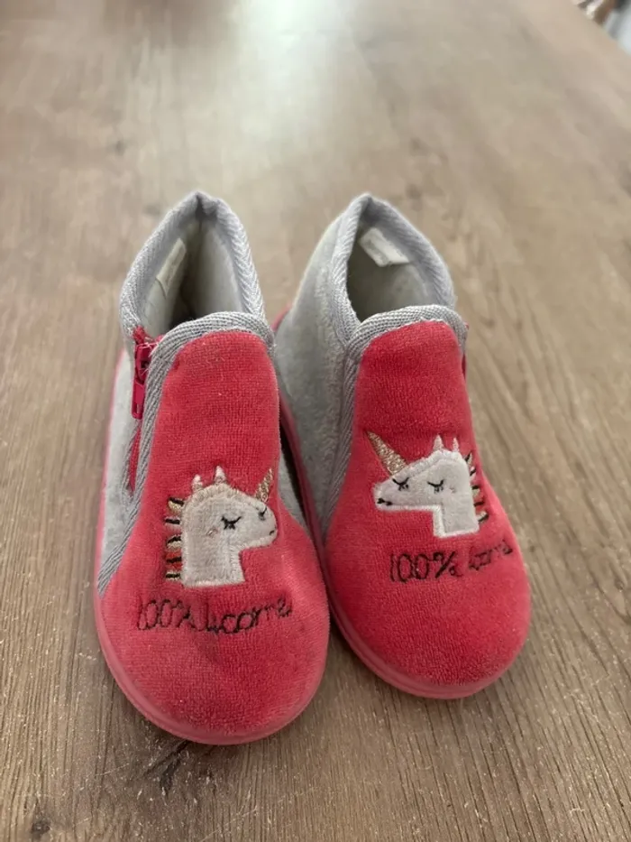 Pantoufles licorne