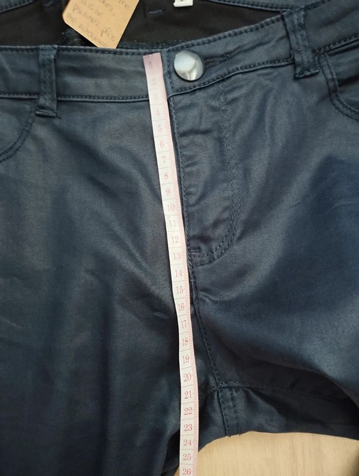 Slim bleu marine effet ciré Naf Naf taille L - photo numéro 8