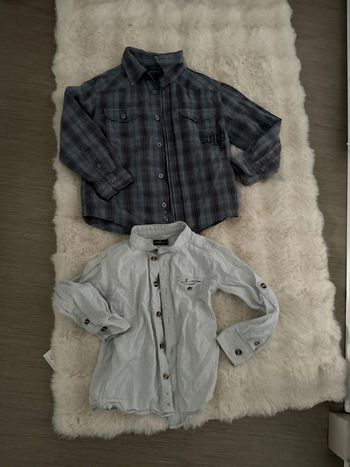 Lot 2 chemises 4 ans plaide et influx très peu porté
