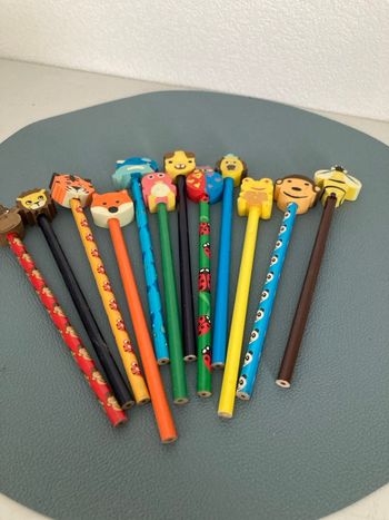 Lot de 13 crayons papier