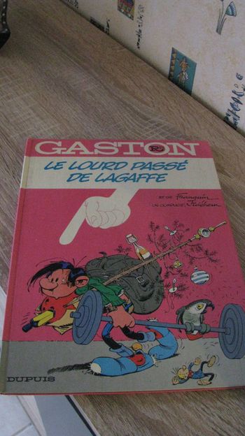 le lourd passé de lagaffe