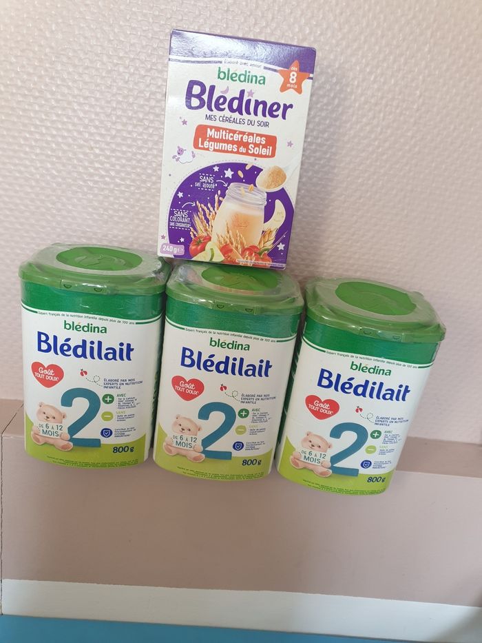 Boite de lait lot de 3 bledilait 2eme age neuve