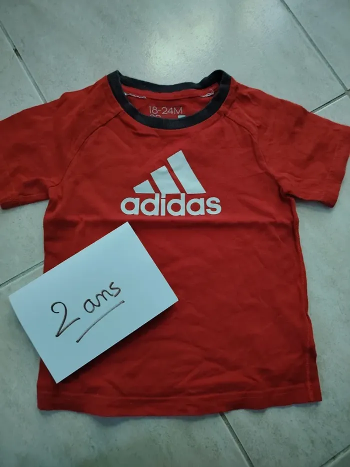 T-shirt adidas
