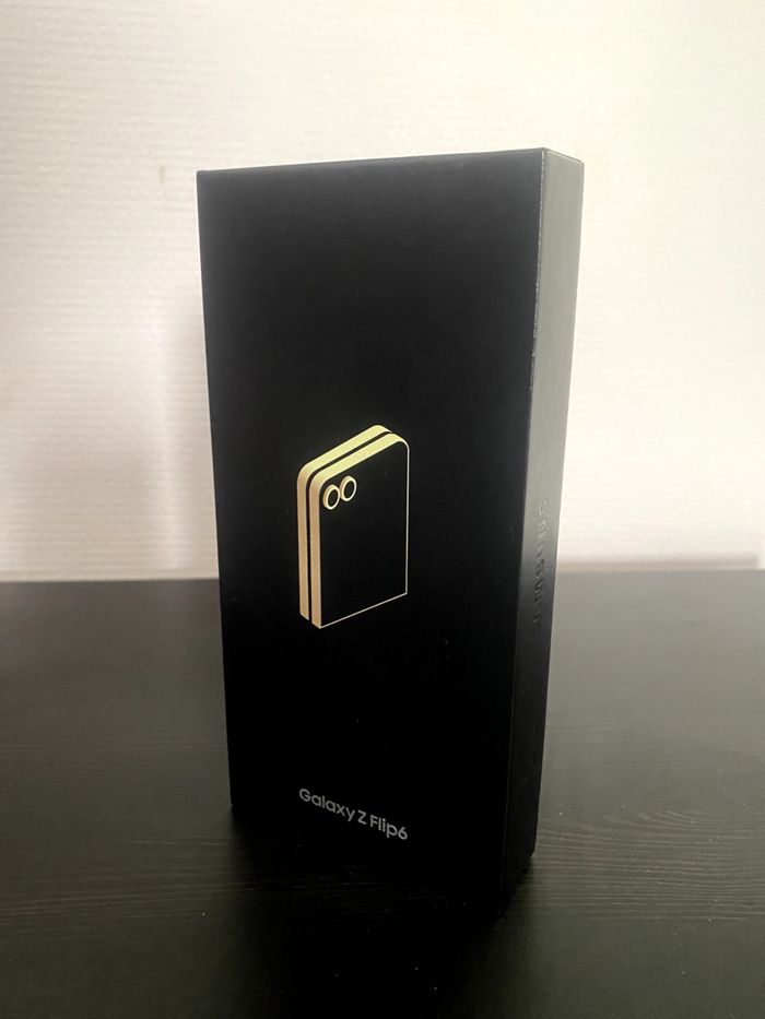 Samsung Galaxy Z Flip6 SM-F741B - 256 Go - jeaune (Déverrouillé) - photo numéro 5