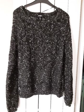 Pull léger noir chiné blanc