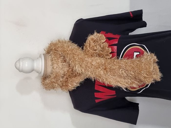 Echarpe à poils dorés