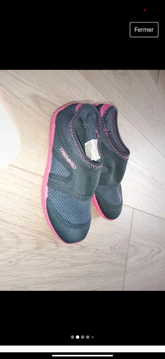 Chaussures de mer/plage Tribord fille pointure 30/31 en très bon état. - photo numéro 2