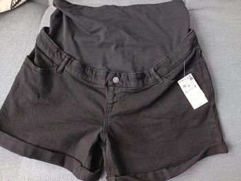 Short grossesse t 42 Kiabi neuf