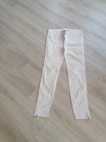 Jean couleur crème taille 42
