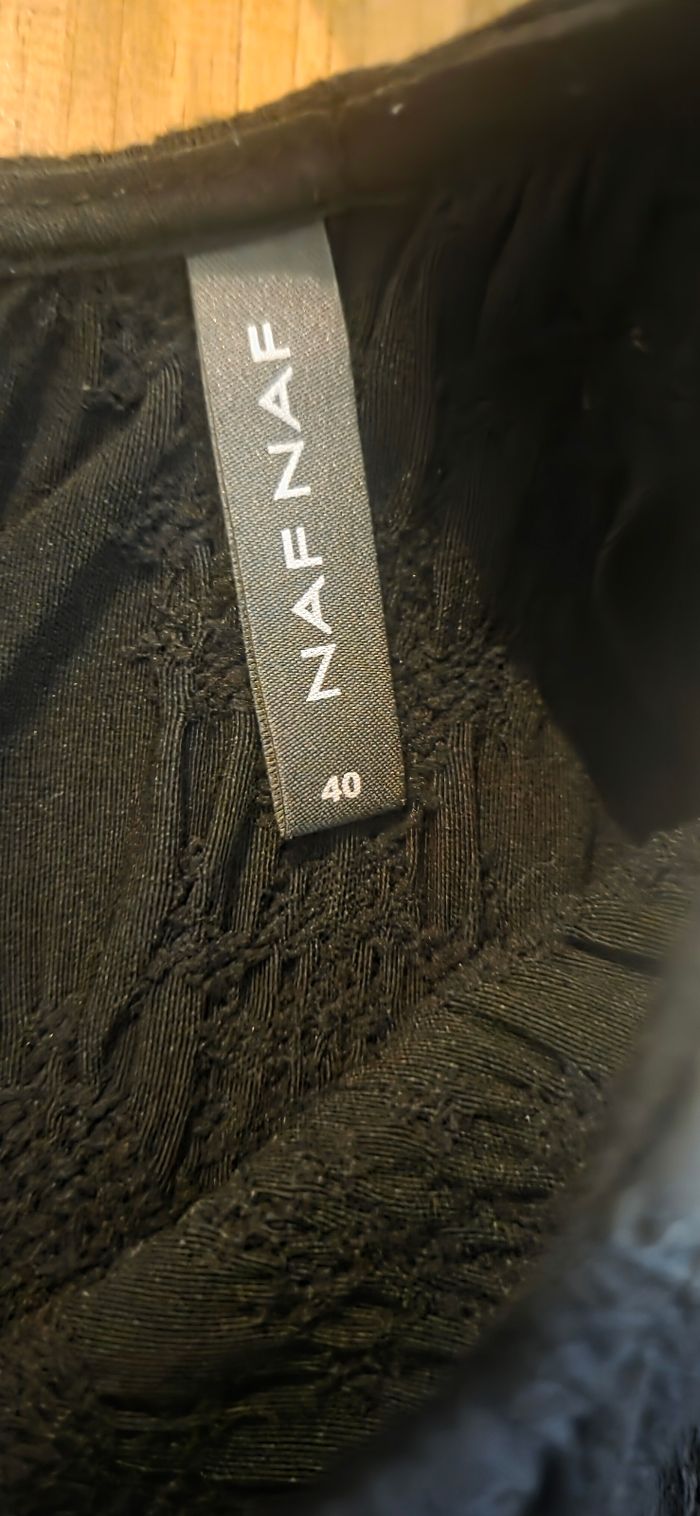 ROBE NAF NAF NOIRE – ÉPAULES BIJOUX DORÉES – T40 - photo numéro 8