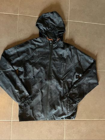 Veste a capuche gris noir neuf M