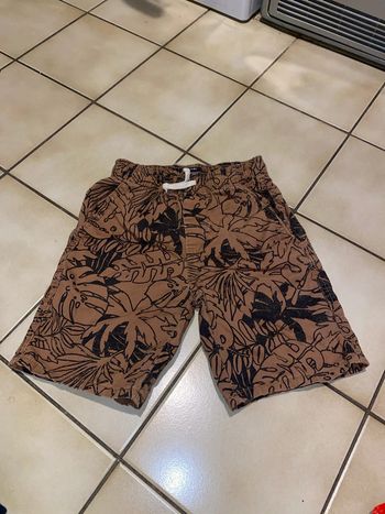 Short, garçon, taille six ans, Kiabi