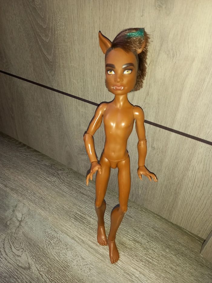 poupée monster high clawd wolf