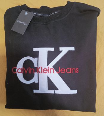 Pull Calvin Klein noir S