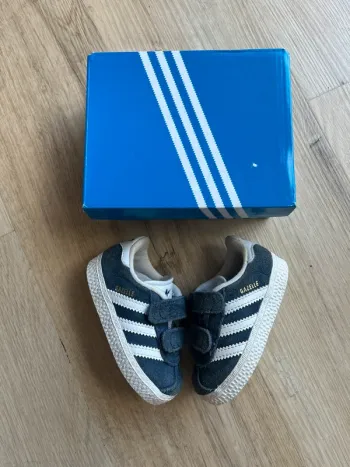 Adidas Gazelle Bleu Blanc Taille 19