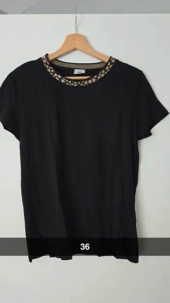 Tee shirt noir et doré