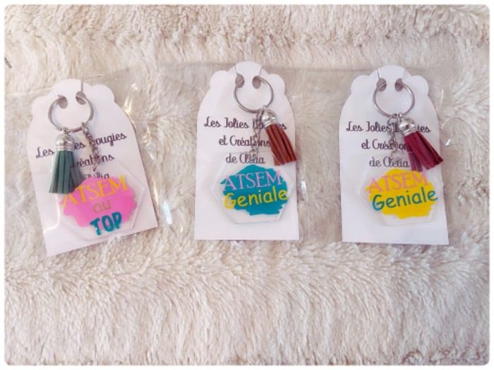 Cadeau ATSEM porte clef 1 seul au choix