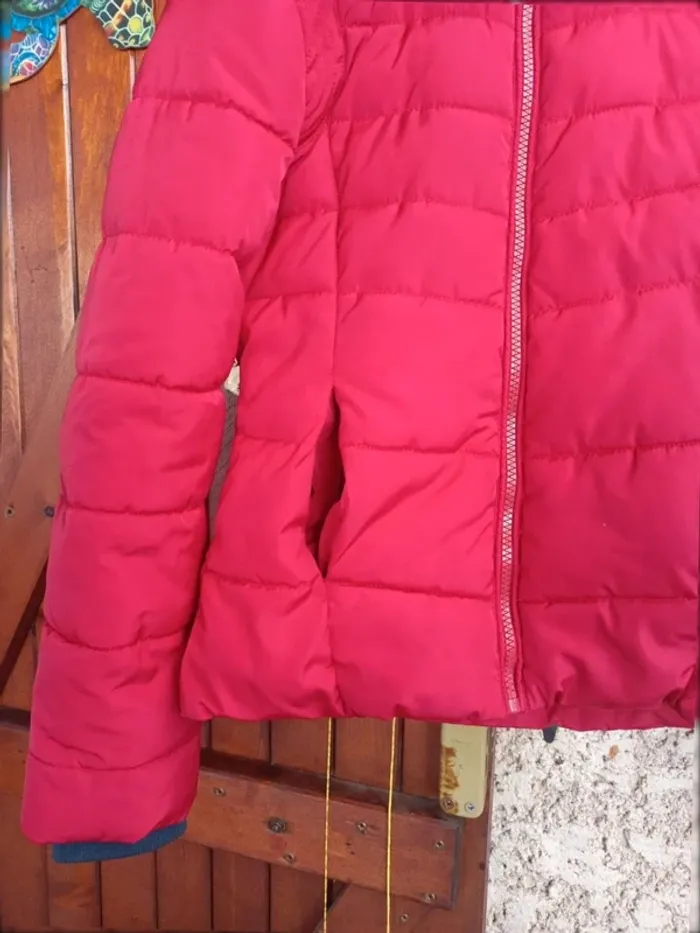 Manteau doudoune très bon état taille 10 ans - photo numéro 2