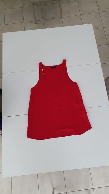 Débardeur leger et large rouge en S