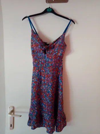 Très jolie robe multicolore M/L