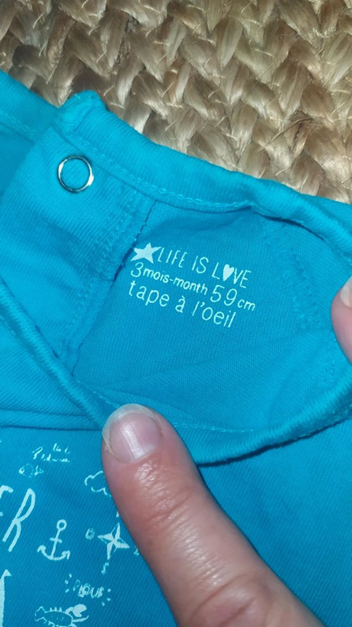 Ensemble garçon , t-shirt et pantalon - photo numéro 2