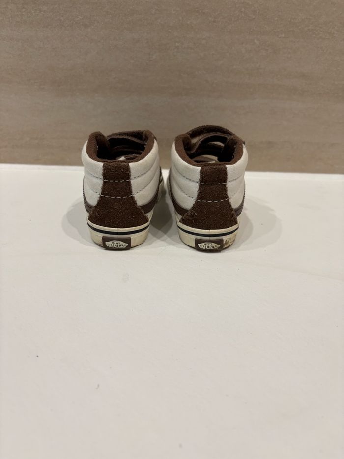 👟 Chaussures enfant montantes Vans – Tres bon état ! - photo numéro 4