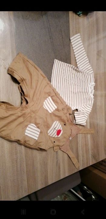 Salopette avec tee shirt