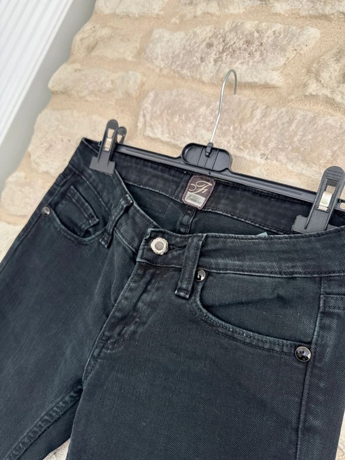 Jean droit noir Fracomina Taille 36 - 13 € - photo numéro 2