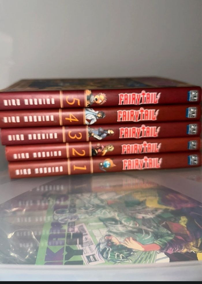 Fairy Tail tomes 1 à 5 + 50 cartes postales - photo numéro 3