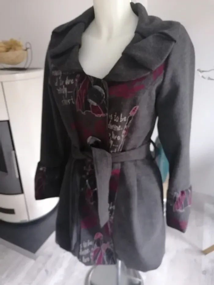 Manteau original laine made in Italy taille 38 - photo numéro 2