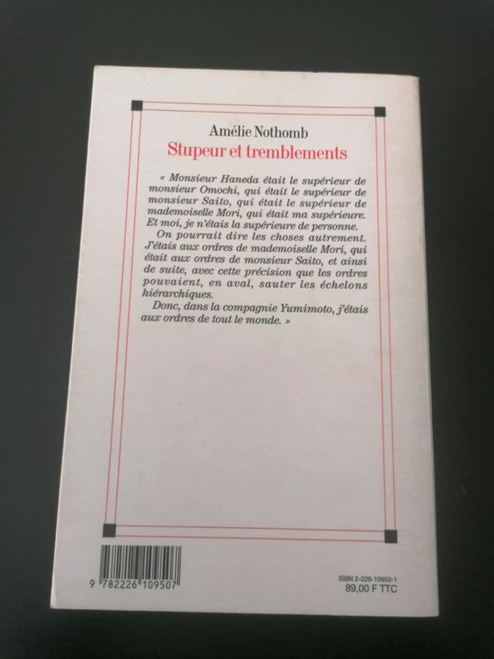 Livre Stupeur et tremblements Amélie Nothomb - photo numéro 2