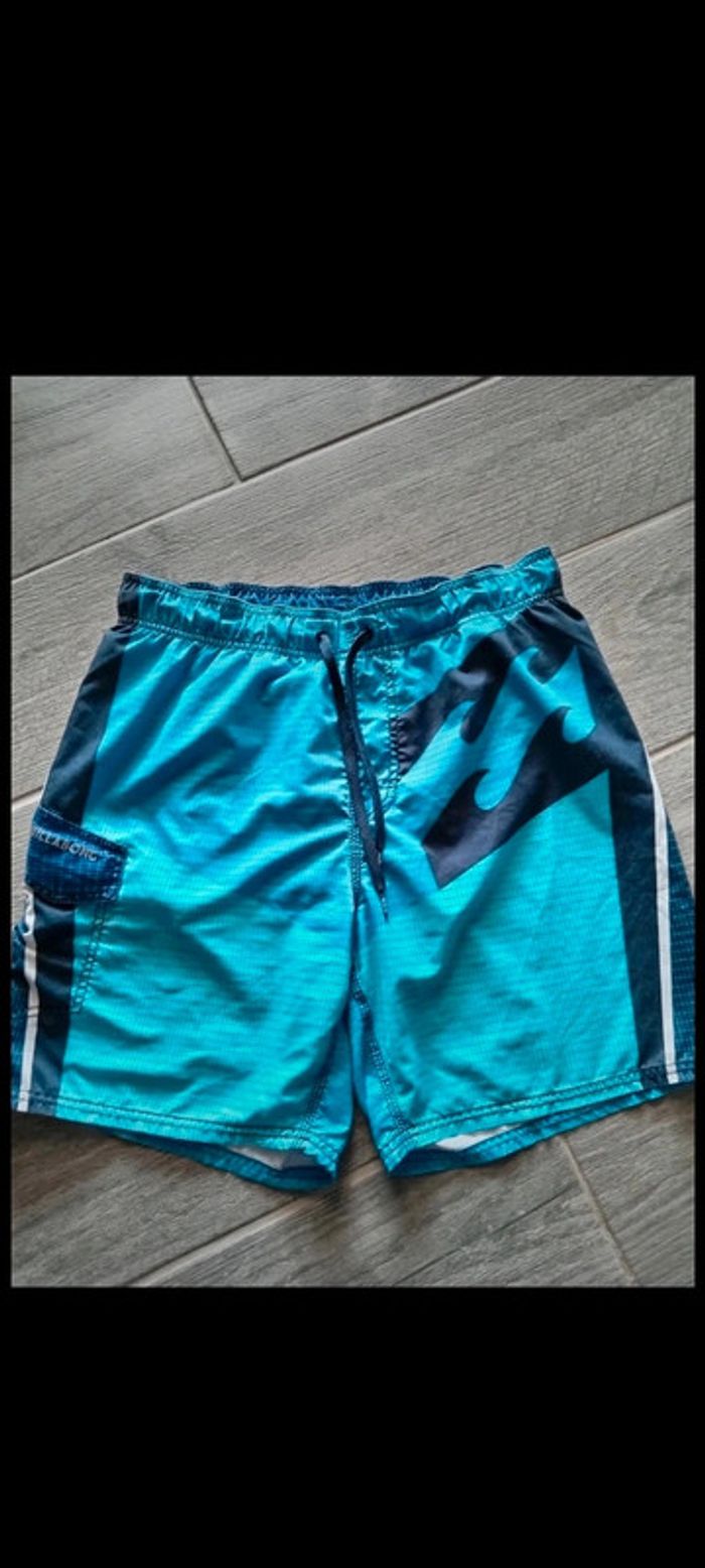 Short billabong taille M