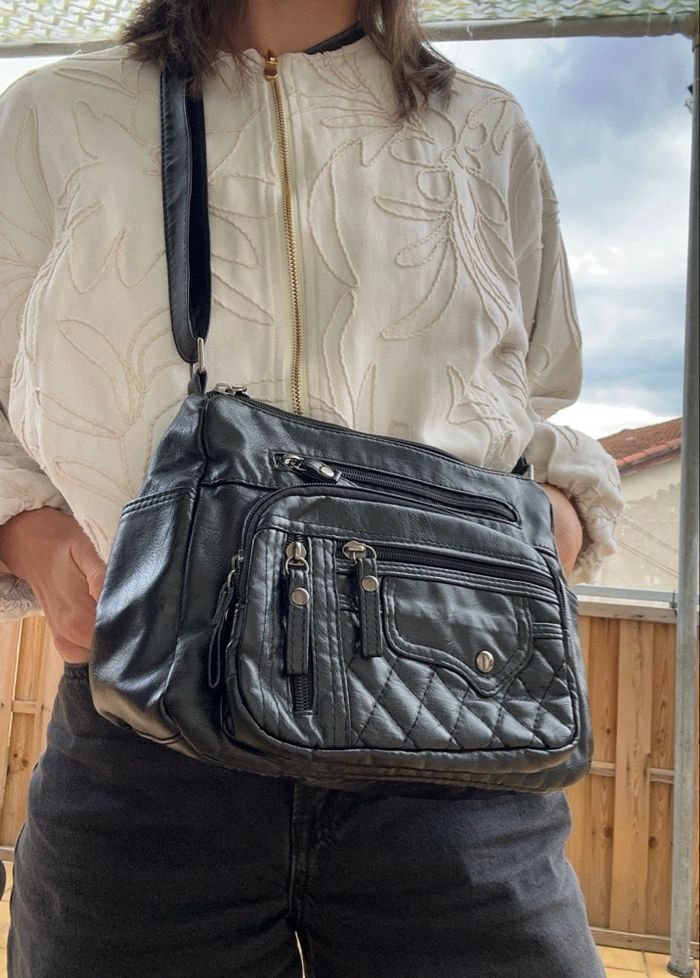 Sac à main noir cuir synthétique plusieurs poches - photo numéro 3