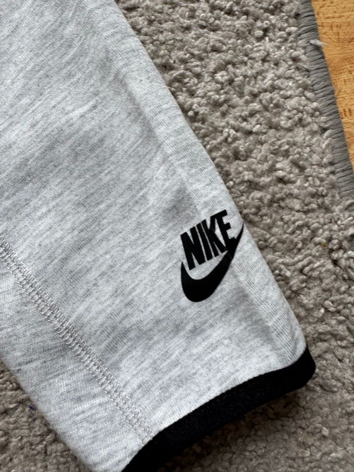 Pull Nike tech fleece - photo numéro 2