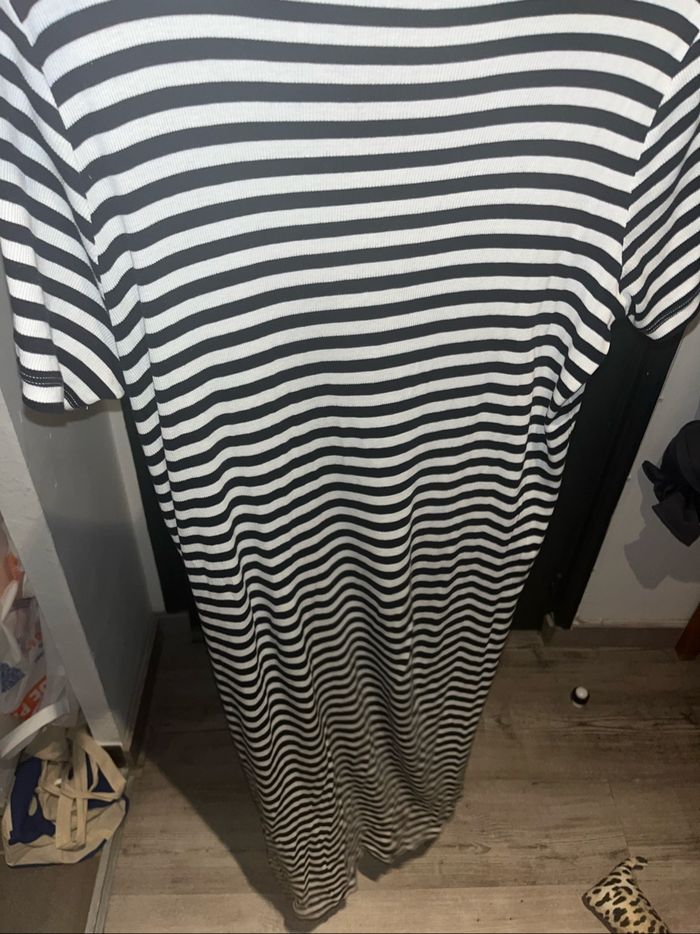 Robe longue à rayures - photo numéro 5