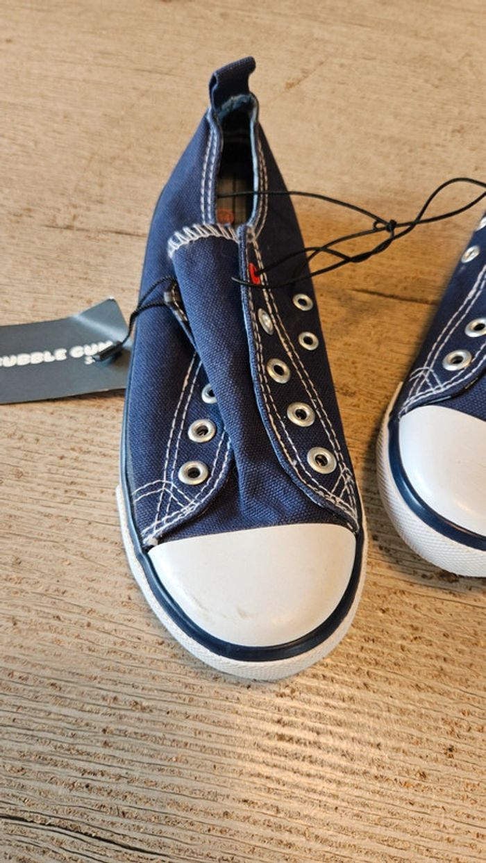Basket basse bleu fonce et blanche, sans lacet, Bubble Gum, 34, neuve - photo numéro 2