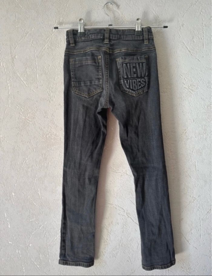 Jeans taille 8 ans - photo numéro 2