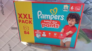 1 carton XXL  packs ( 84 couches ) Pampers Pants   taille 6 neuf jamais ouvert