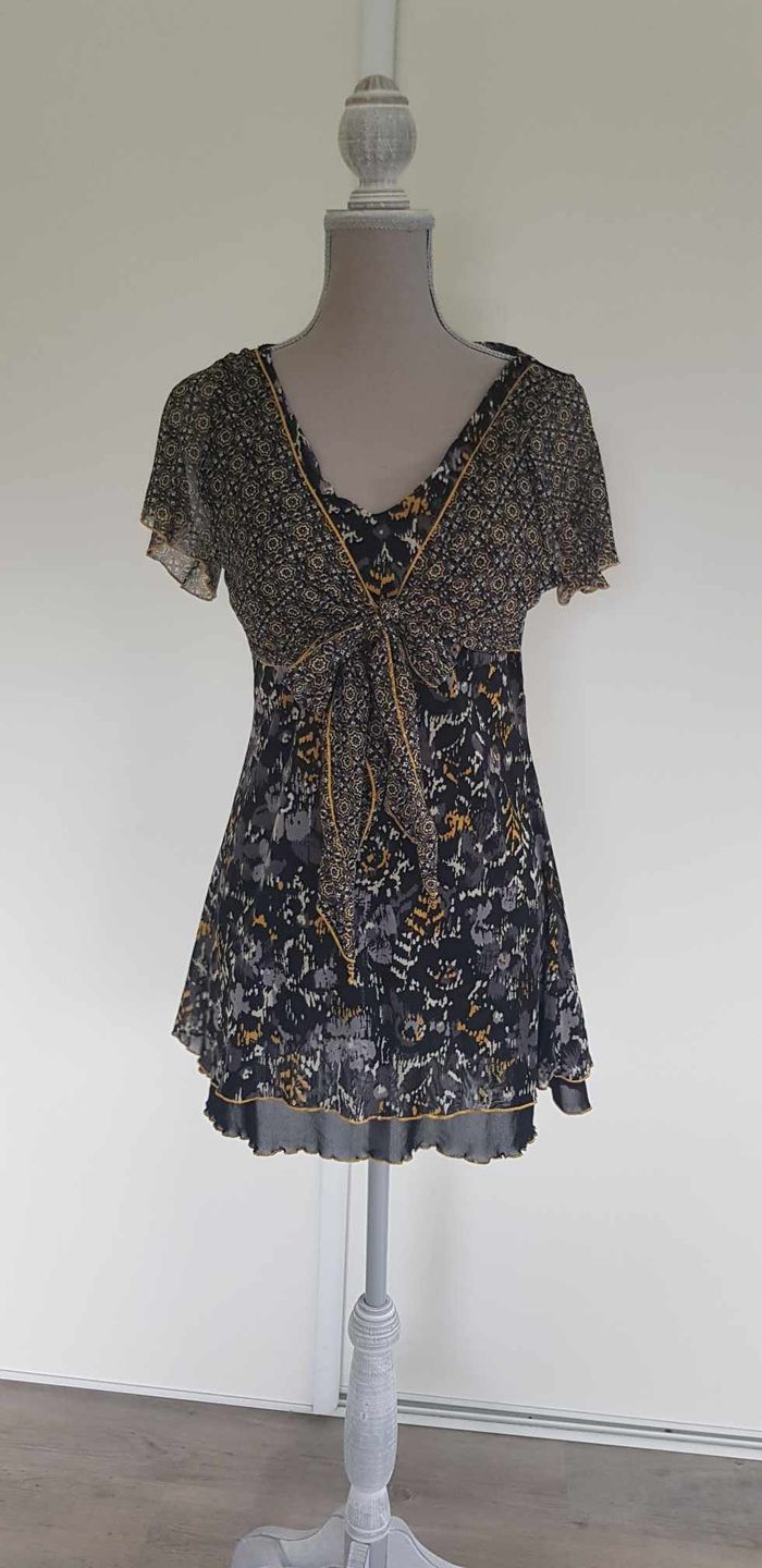 T-shirt / tunique manches courtes