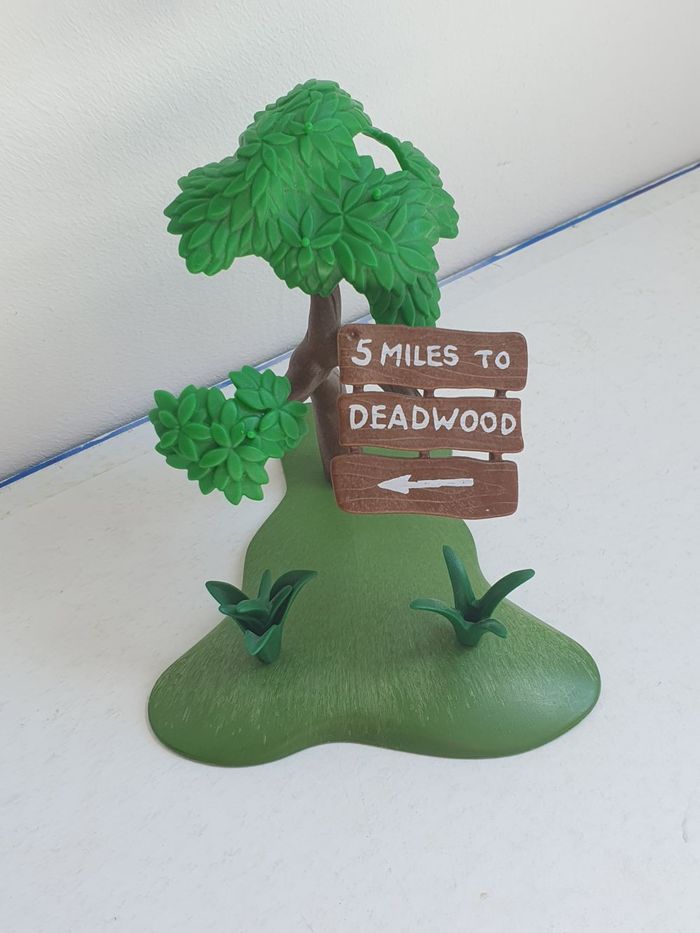 Massif playmobil avec pancarte