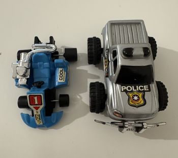 jouets 2 petites voitures