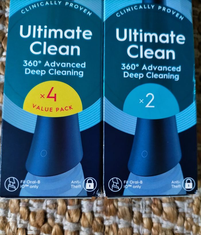 Lot 6 brossettes Oral-B io Ultimate Clean Noire - photo numéro 2