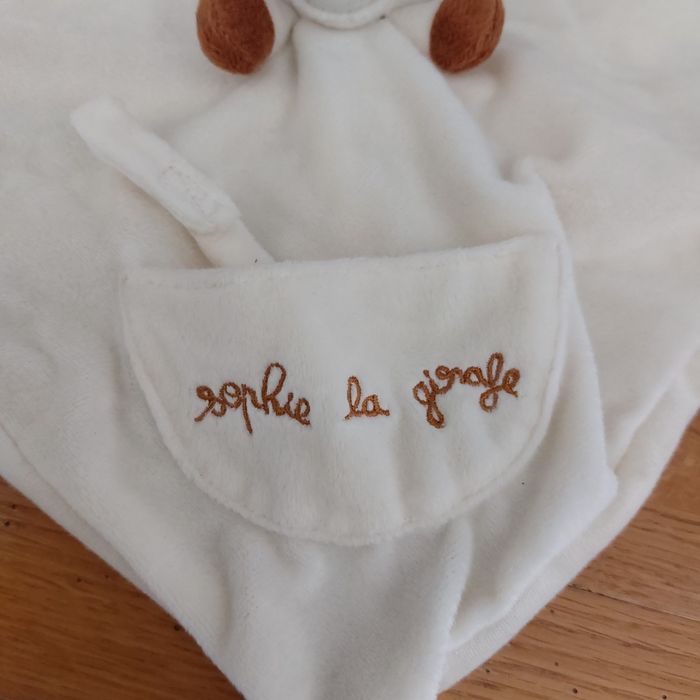 Doudou plat Sophie la girafe - Vulli - photo numéro 4