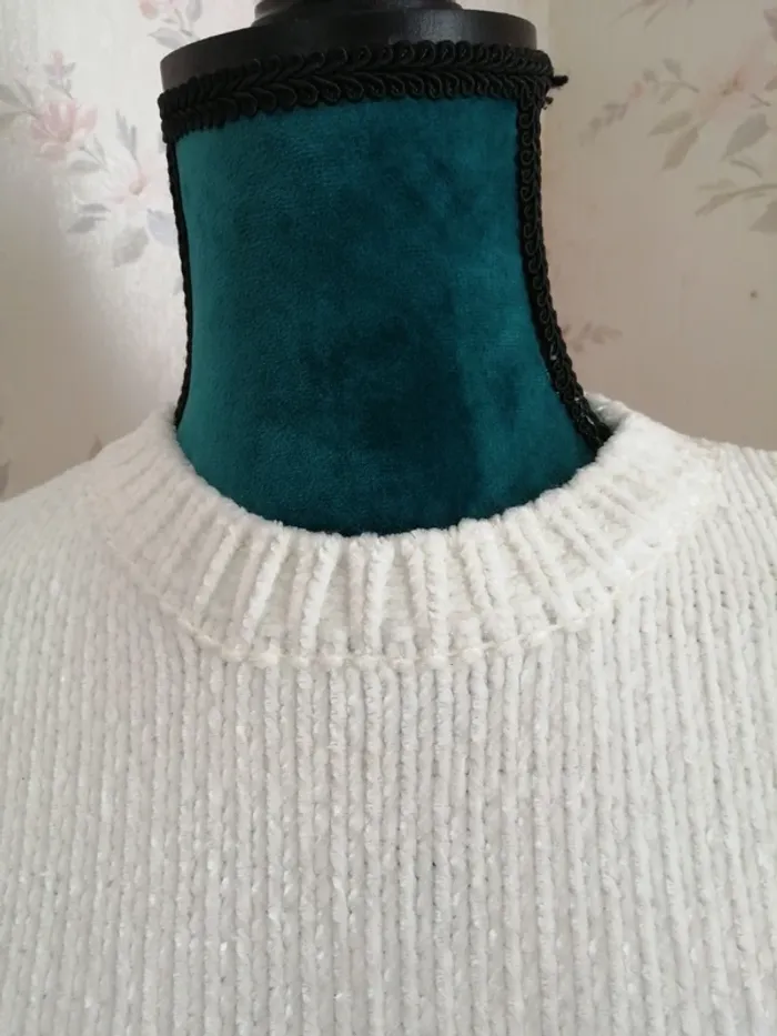 Pull crème en maille chenille à message friday rouge / jennyfer / (S) - photo numéro 6