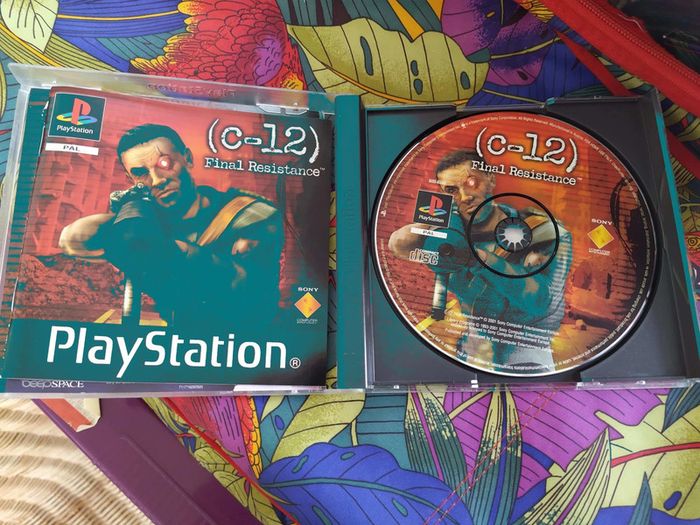 Jeu playstation "c 12 final resistance" - photo numéro 2