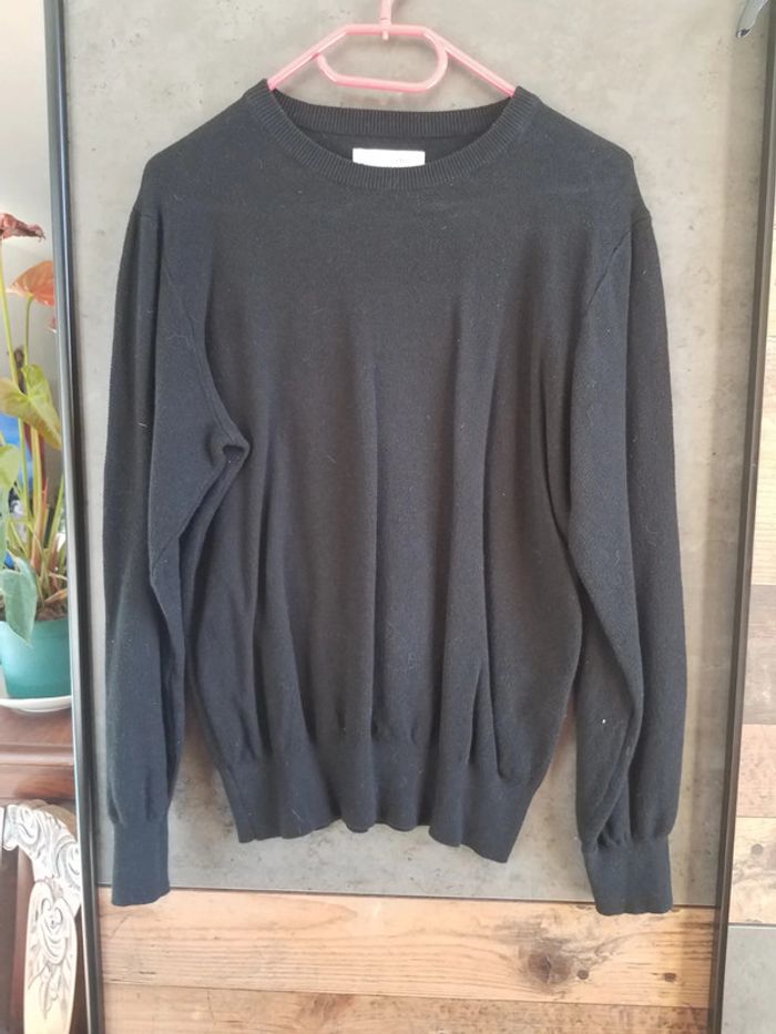 Pull noir celio