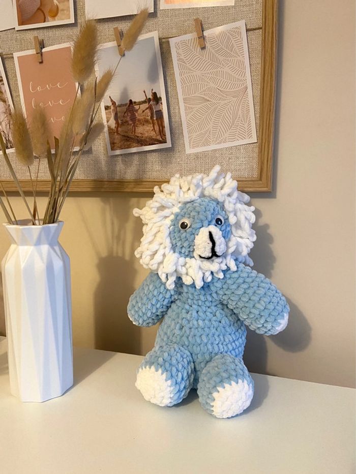 Peluche crochet lion