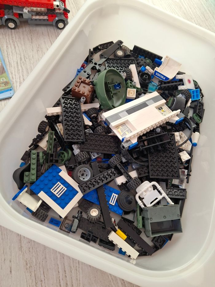 Méga lot LEGO City – Police & Pompiers – Bâtiments, véhicules & figurines - photo numéro 7