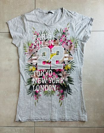 Magnifique t-shirt floral New Look neuf