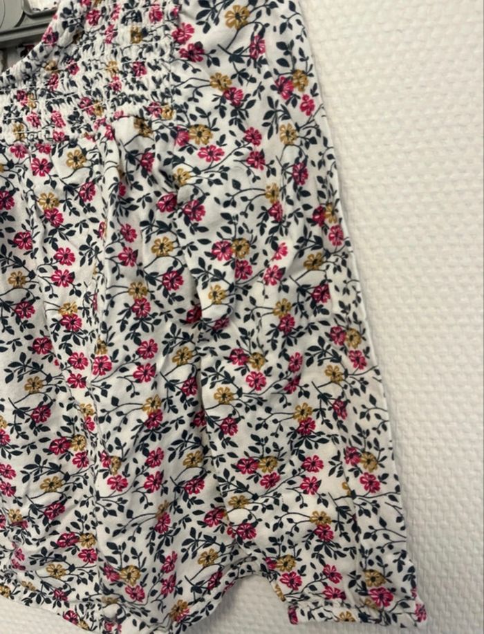 Blouse t-shirt - 6ans -TBE - photo numéro 3